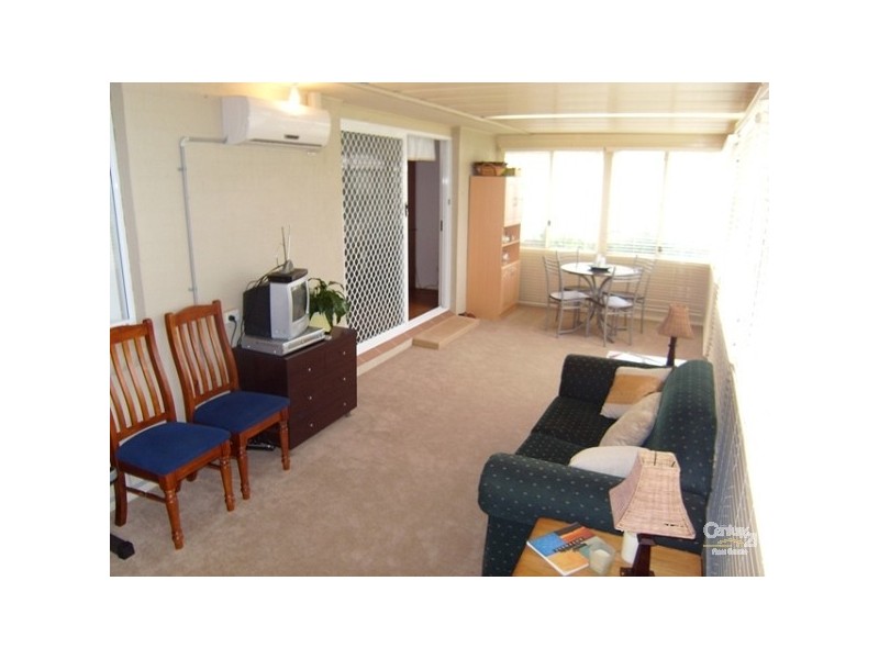 6 Hoya Close, Cameron Park NSW 2285