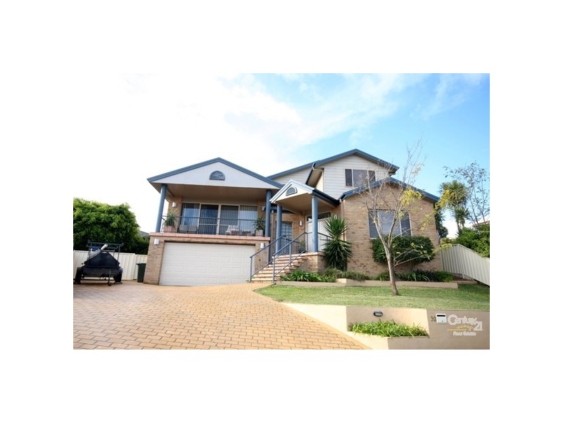 32 Toucan Close, Cameron Park NSW 2285