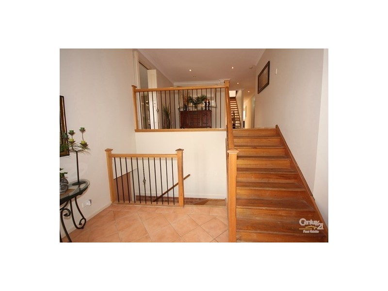 32 Toucan Close, Cameron Park NSW 2285