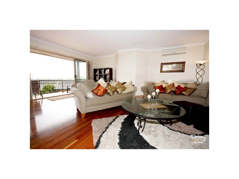 32 Toucan Close, Cameron Park NSW 2285