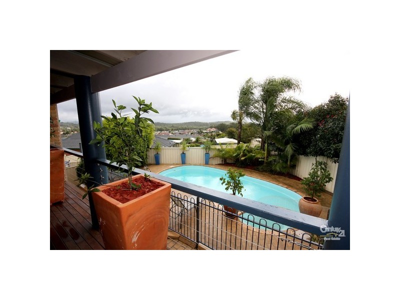 32 Toucan Close, Cameron Park NSW 2285