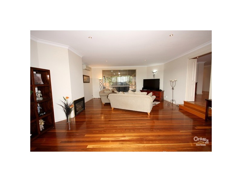32 Toucan Close, Cameron Park NSW 2285