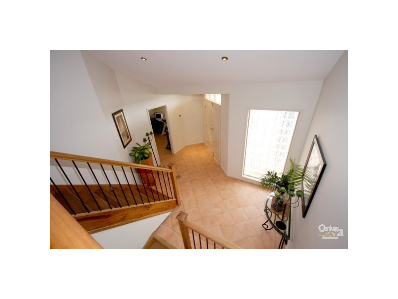 32 Toucan Close, Cameron Park NSW 2285