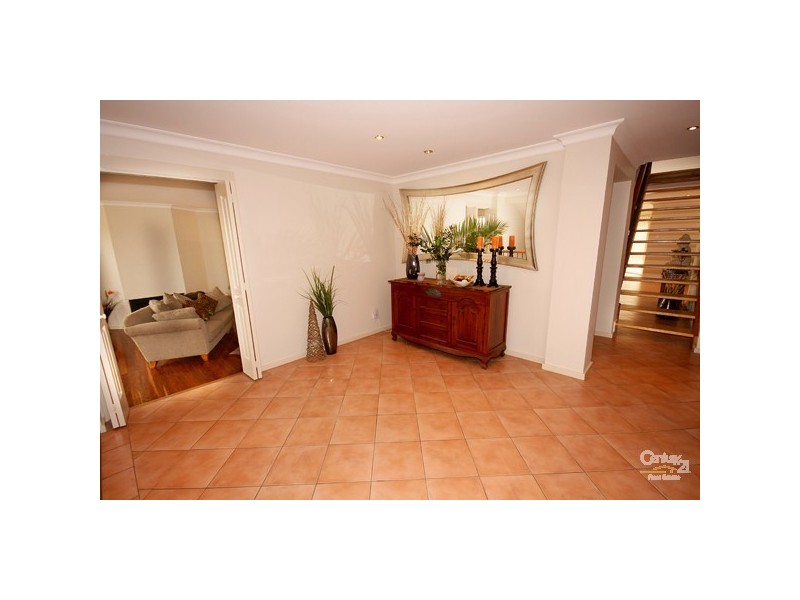 32 Toucan Close, Cameron Park NSW 2285