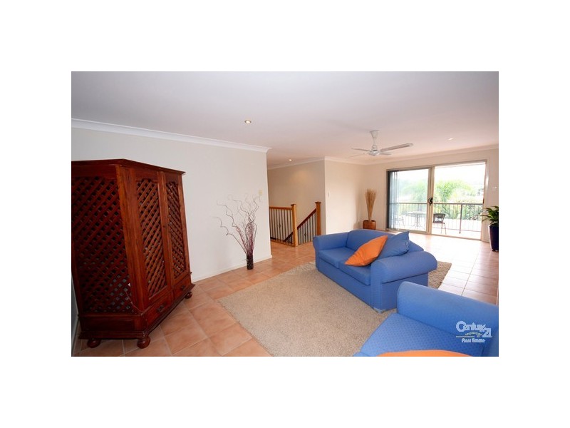 32 Toucan Close, Cameron Park NSW 2285