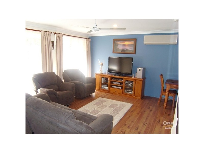 21 Carinda Ave, Edgeworth NSW 2285