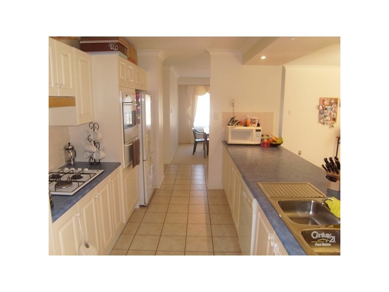 3 Rosa Close, Cameron Park NSW 2285