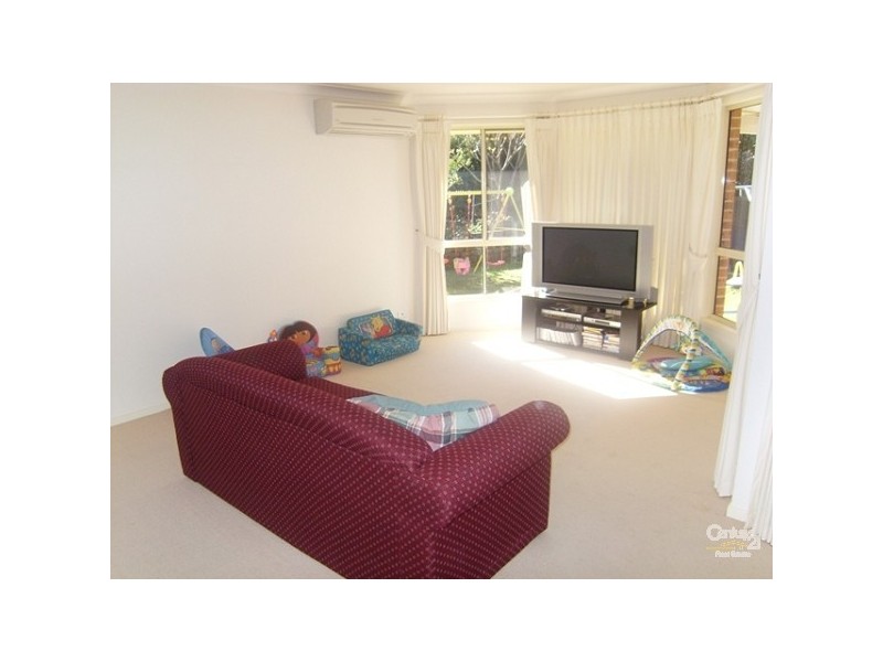 3 Rosa Close, Cameron Park NSW 2285