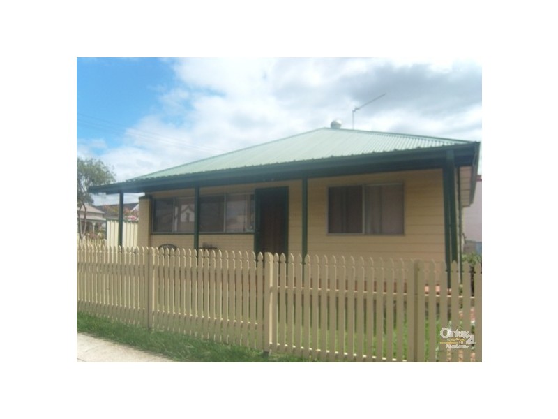 31 Platt St, Waratah NSW 2298