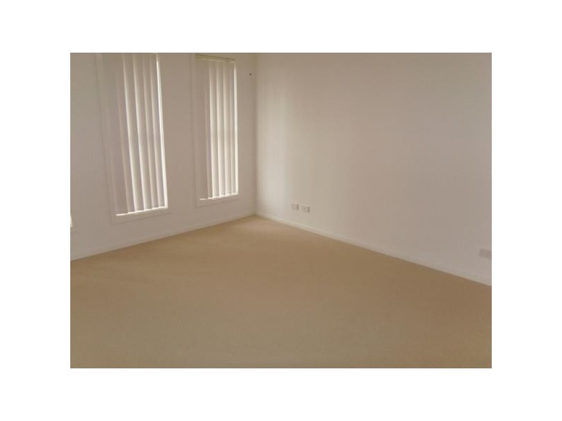 10 Graysynd Circuit, Cameron Park NSW 2285