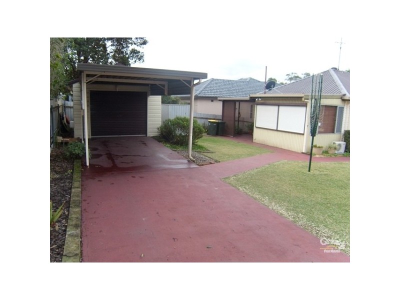 9 Middle St, Cardiff South NSW 2285