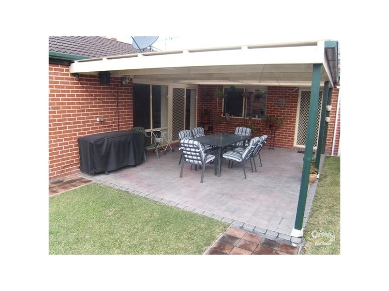 16 Fourth St, Seahampton NSW 2286