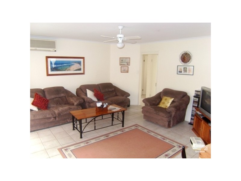 16 Fourth St, Seahampton NSW 2286