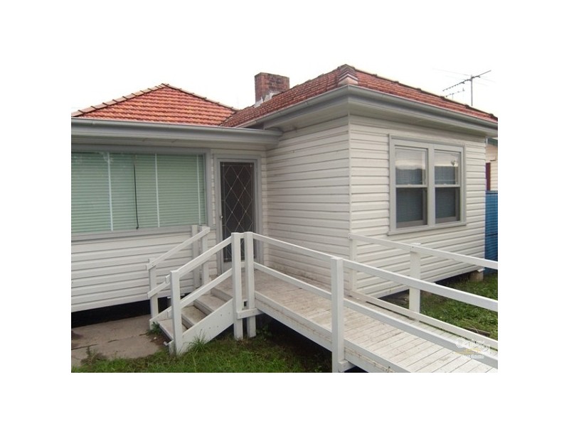 38 Neilson St, Edgeworth NSW 2285