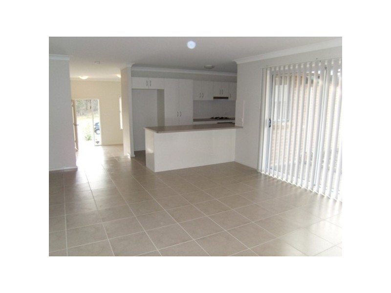 12 Talia Avenue, Cameron Park NSW 2285