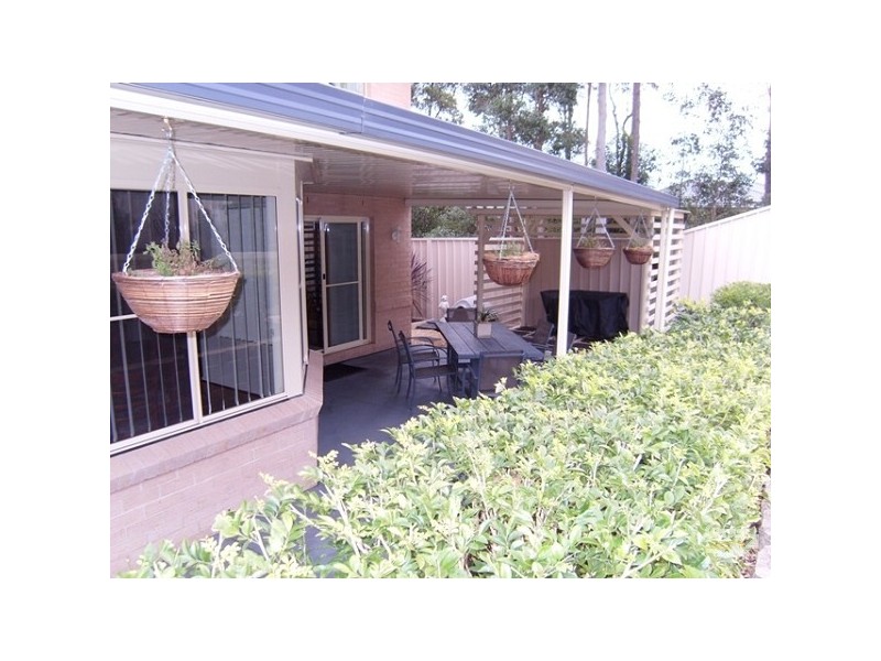 14 Canada Crescent, Cameron Park NSW 2285