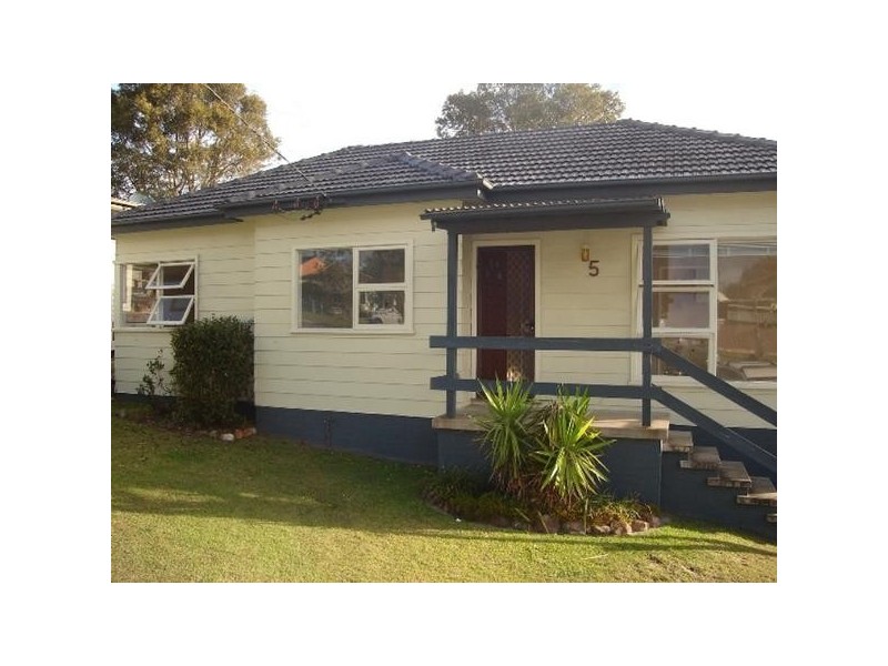 5 Lutana Street, Edgeworth NSW 2285