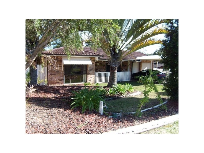 6 Geordie St, Killingworth NSW 2278