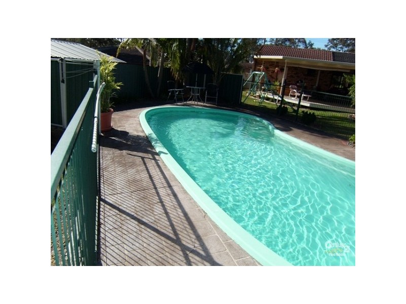 6 Geordie St, Killingworth NSW 2278