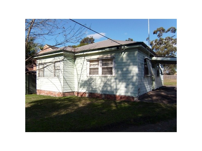 17 Marton Street, Shortland NSW 2307