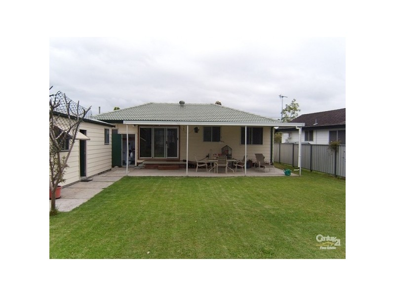 8 Mowbray Avenue, Edgeworth NSW 2285