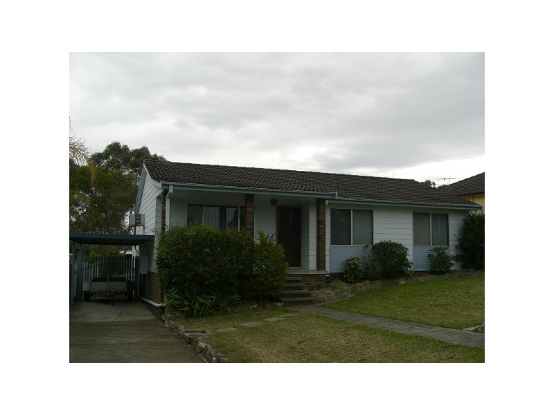 6 Tanunda Close, Holmesville NSW 2286