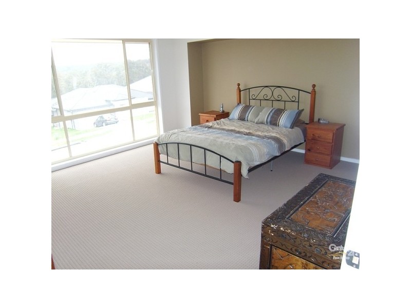 15 Clarkstone Avenue, Cameron Park NSW 2285