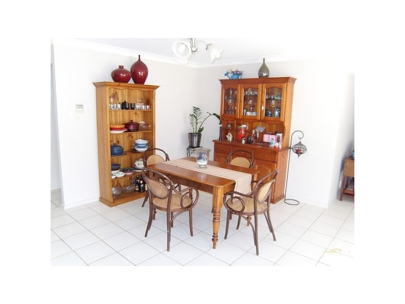 11 Janus Close, Cameron Park NSW 2285