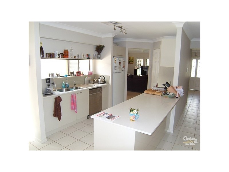 11 Janus Close, Cameron Park NSW 2285