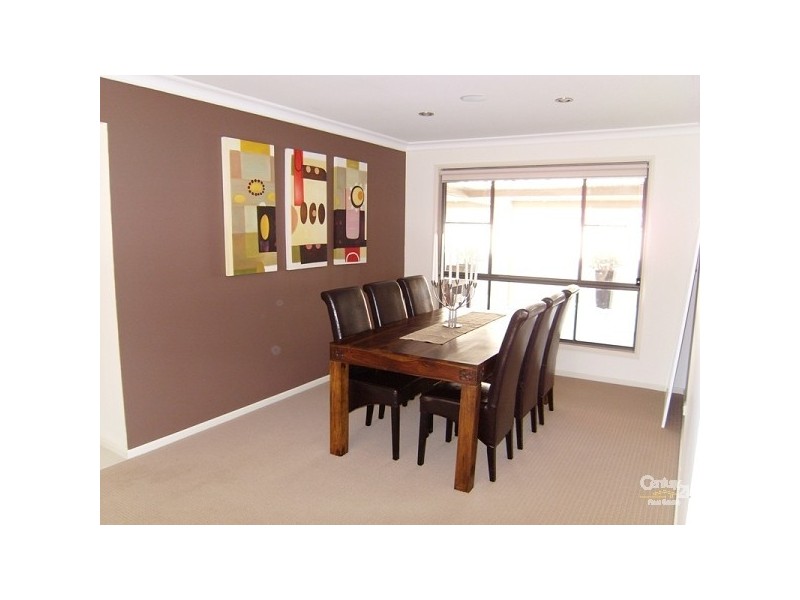 7 Eumina Street, Cameron Park NSW 2285