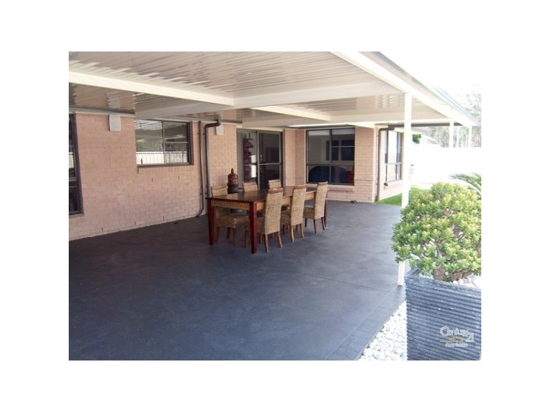 7 Eumina Street, Cameron Park NSW 2285