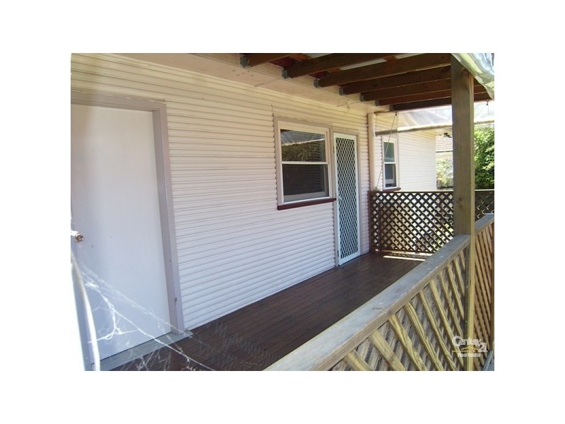 65 Clarence Street, Glendale NSW 2285
