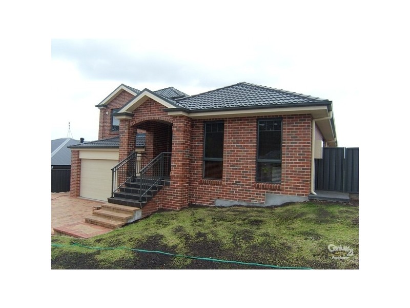 28 Ridgemont Avenue, Cameron Park NSW 2285