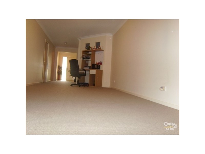 22 Wigeon Chase, Cameron Park NSW 2285