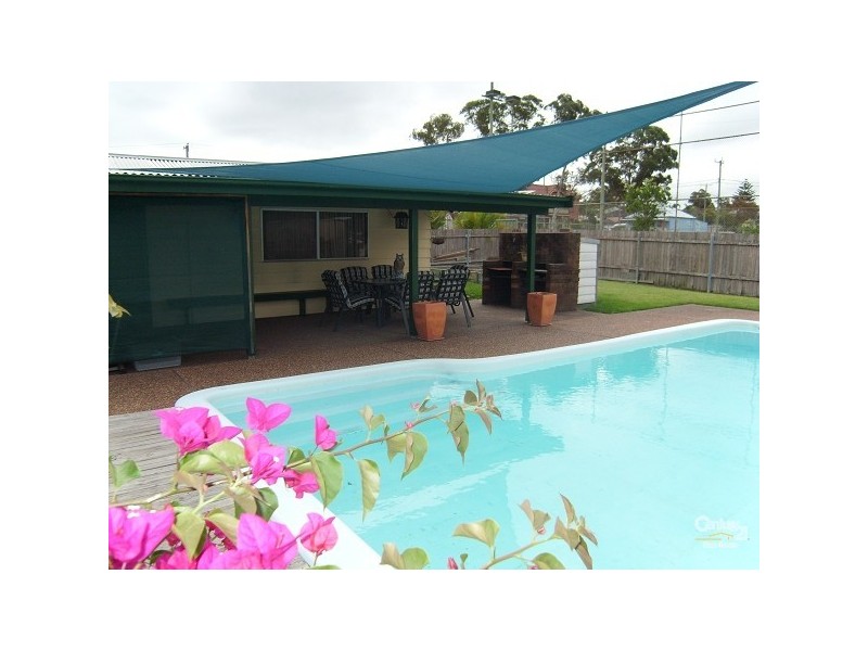 15 William Street, Holmesville NSW 2286