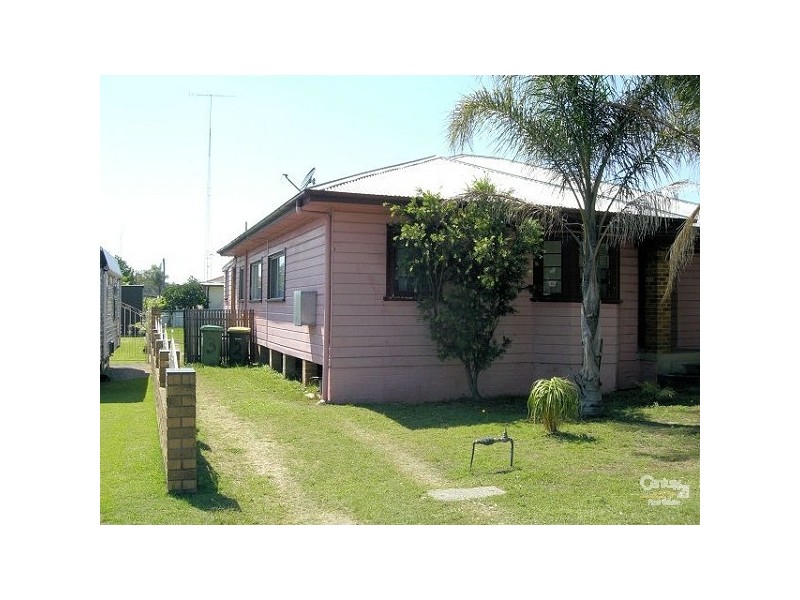 2/26 Carroll Avenue, Cessnock NSW 2325