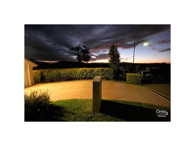 5 Hanover Road, Cameron Park NSW 2285