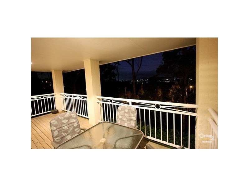 5 Hanover Road, Cameron Park NSW 2285