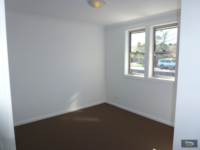 9/8 Angophora Drive, Warabrook NSW 2304