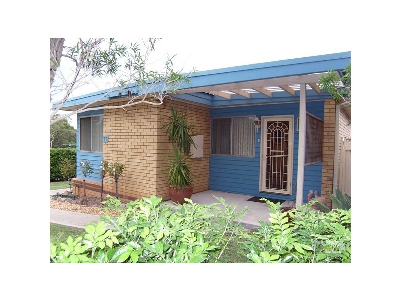 77 MYALL ROAD Corner of Lois Crescent, Cardiff NSW 2285