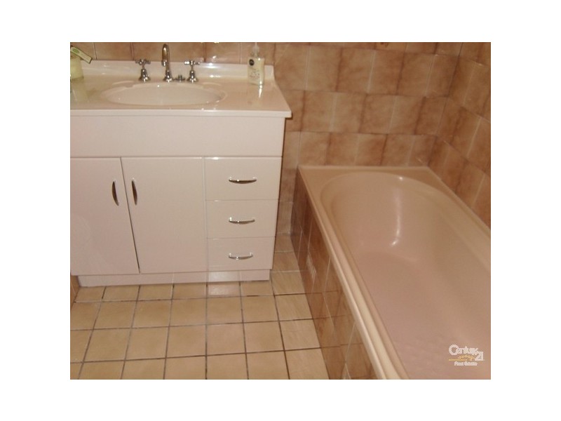 77 MYALL ROAD Corner of Lois Crescent, Cardiff NSW 2285