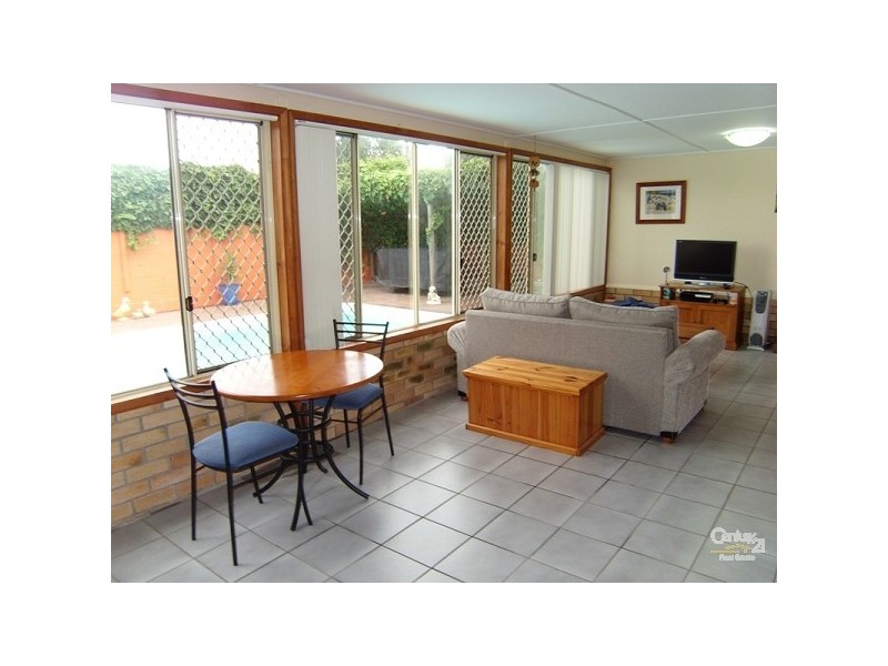 77 MYALL ROAD Corner of Lois Crescent, Cardiff NSW 2285