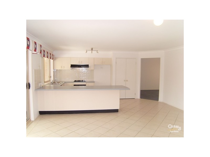 9 Jupiter Circuit, Cameron Park NSW 2285