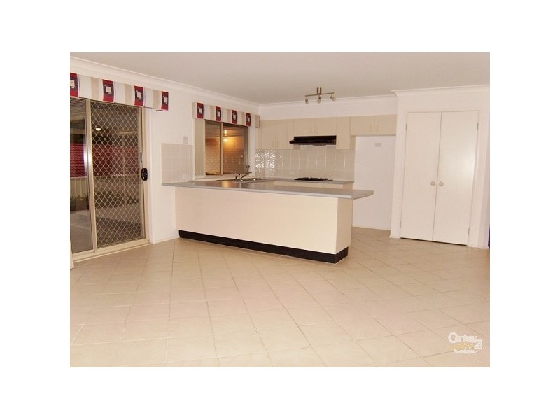 9 Jupiter Circuit, Cameron Park NSW 2285