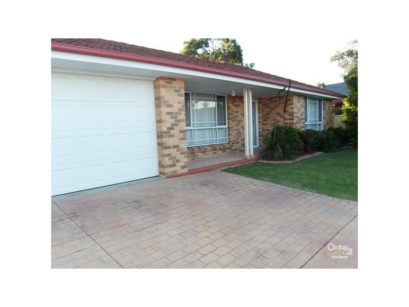 35 Bracken Close, Cameron Park NSW 2285