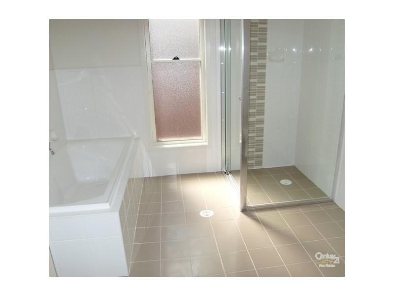 16 Clarkestone Avenue, Cameron Park NSW 2285