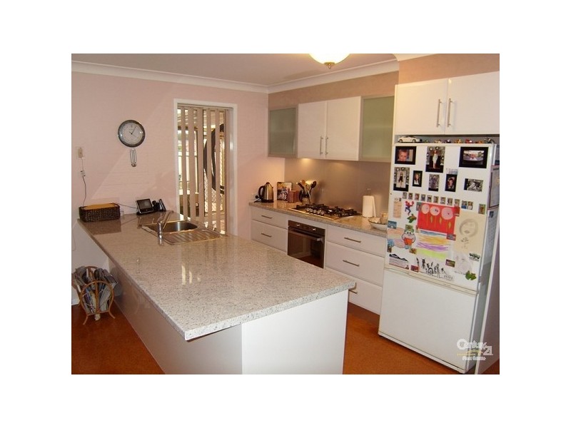 19 Flamingo Drive, Cameron Park NSW 2285