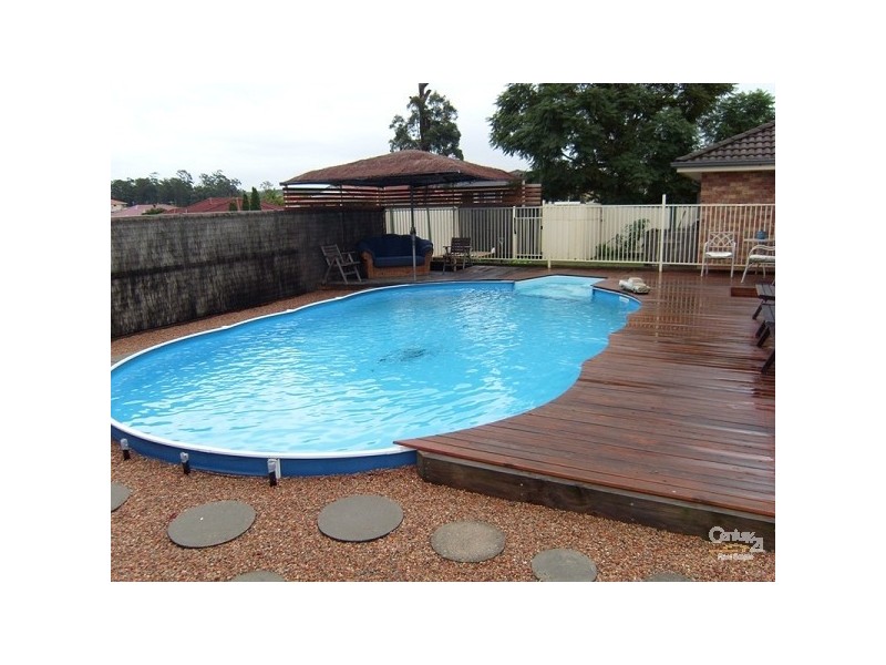 19 Flamingo Drive, Cameron Park NSW 2285