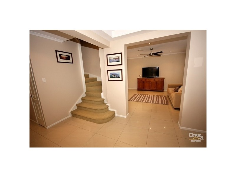 2 Emory Place, Cameron Park NSW 2285