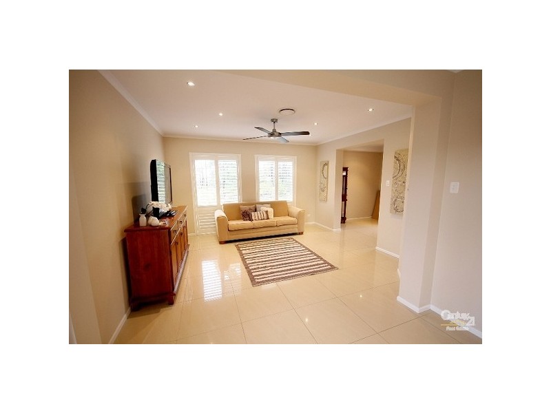 2 Emory Place, Cameron Park NSW 2285